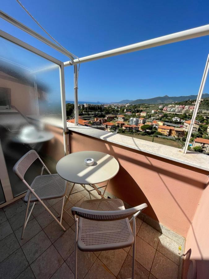 Appartamento Mimosa "A Casa Felice" ปิเอตราลิกูเร ภายนอก รูปภาพ