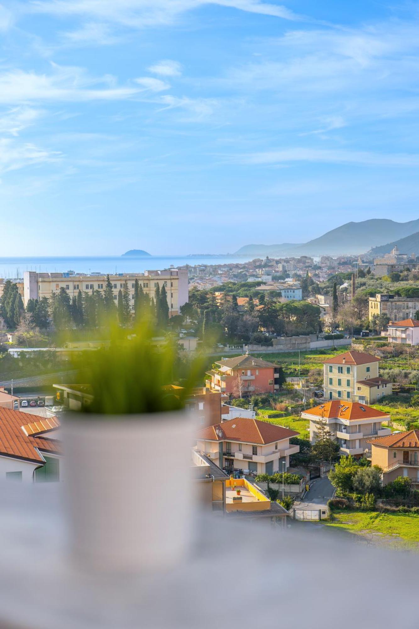 Appartamento Mimosa "A Casa Felice" ปิเอตราลิกูเร ภายนอก รูปภาพ